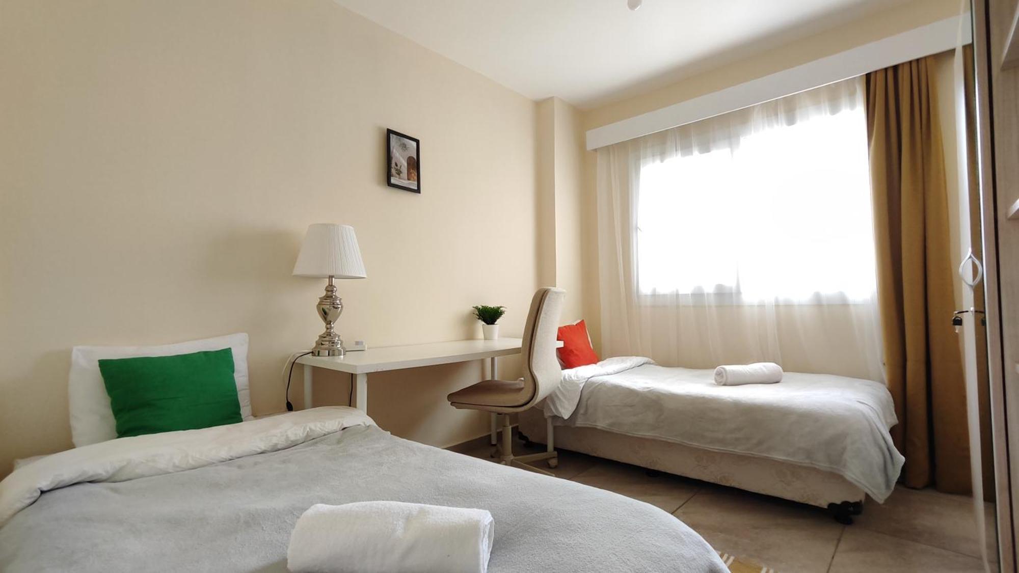 Weekend Apartments 3Br Кирения Екстериор снимка