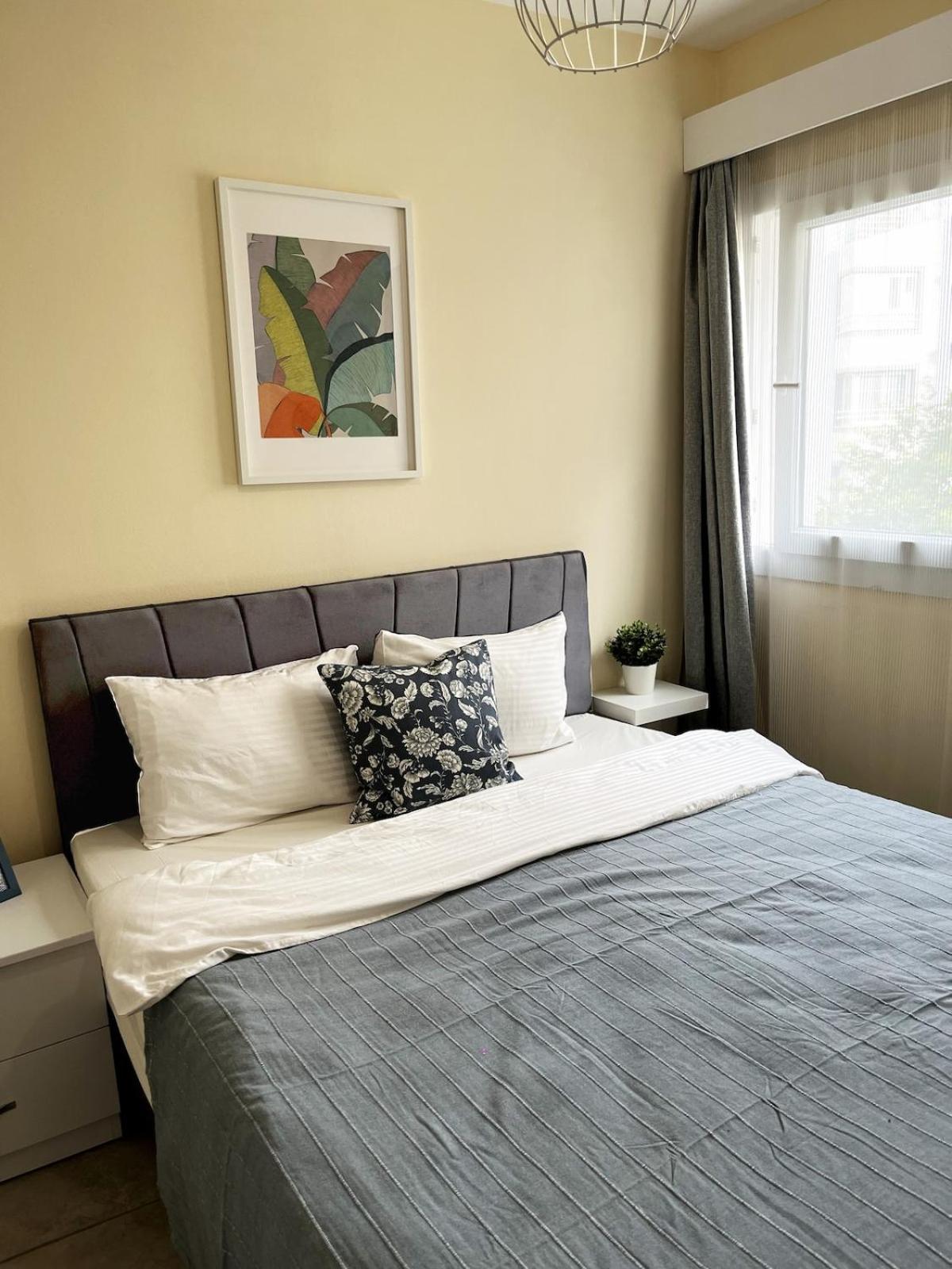 Weekend Apartments 3Br Кирения Екстериор снимка