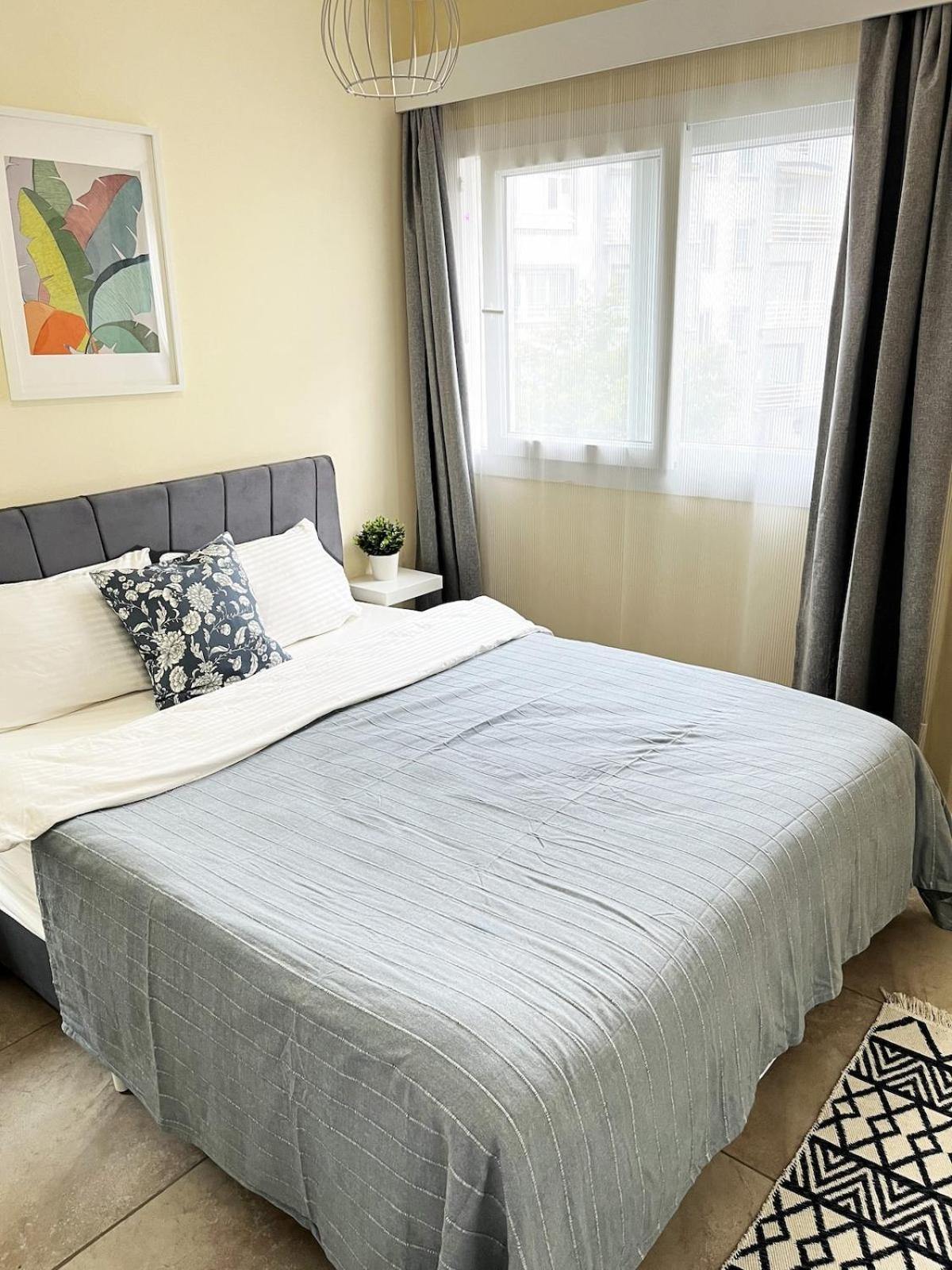 Weekend Apartments 3Br Кирения Екстериор снимка