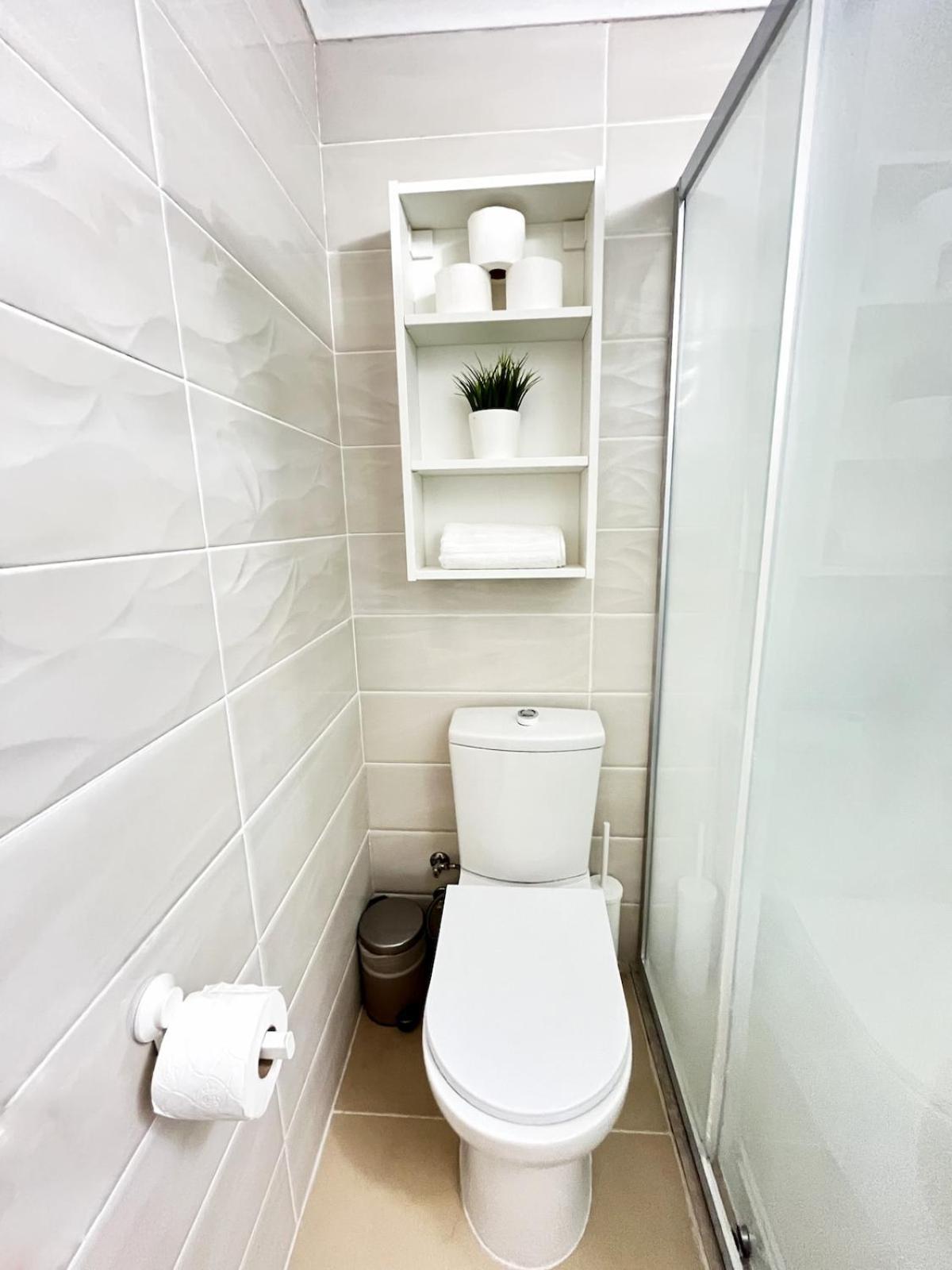 Weekend Apartments 3Br Кирения Екстериор снимка