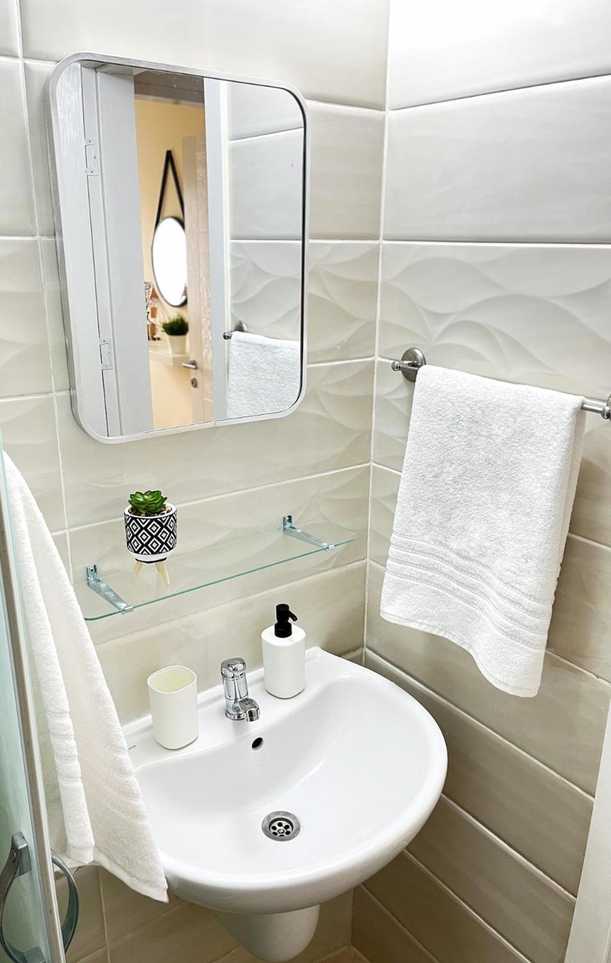 Weekend Apartments 3Br Кирения Екстериор снимка