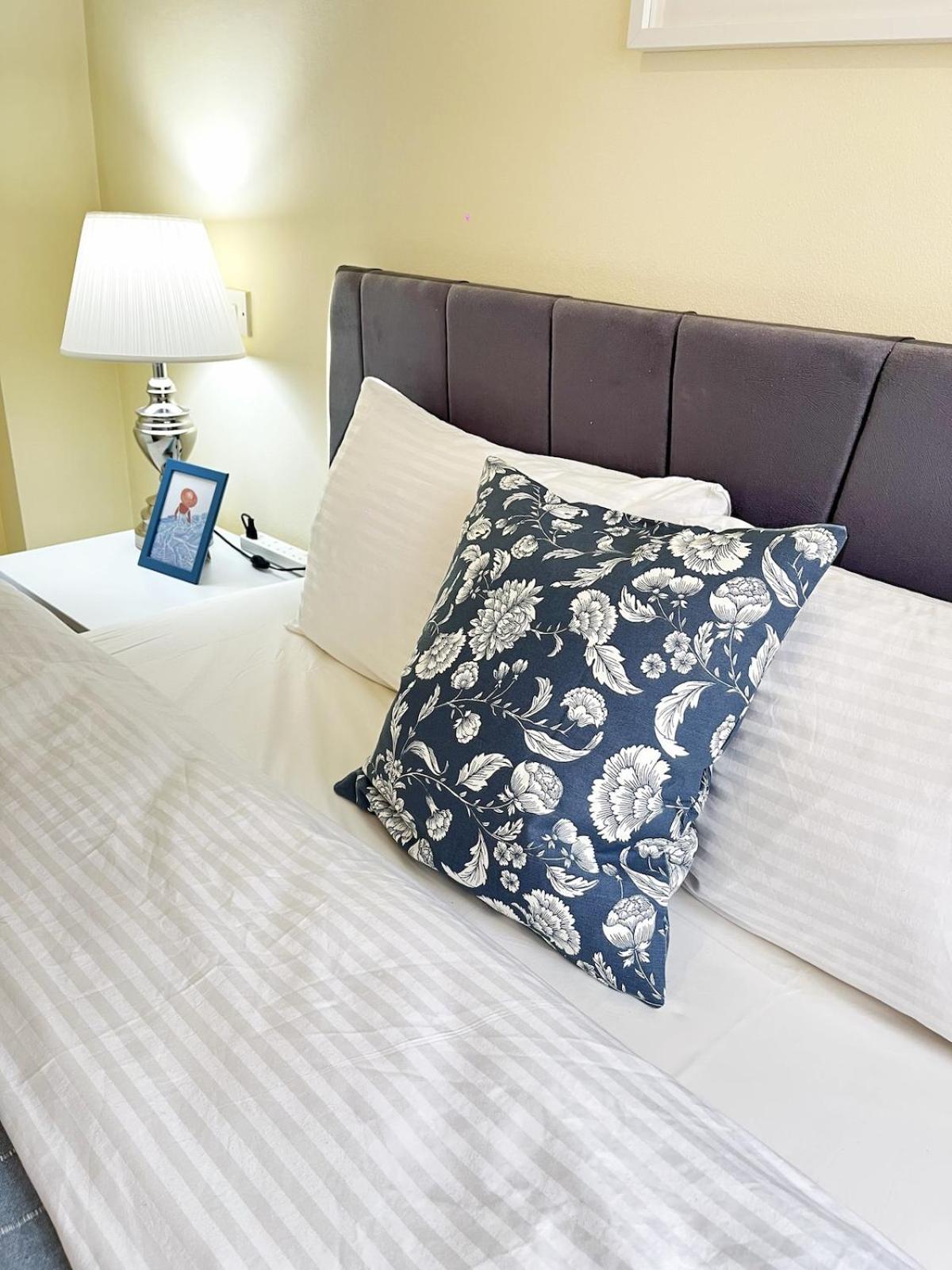 Weekend Apartments 3Br Кирения Екстериор снимка