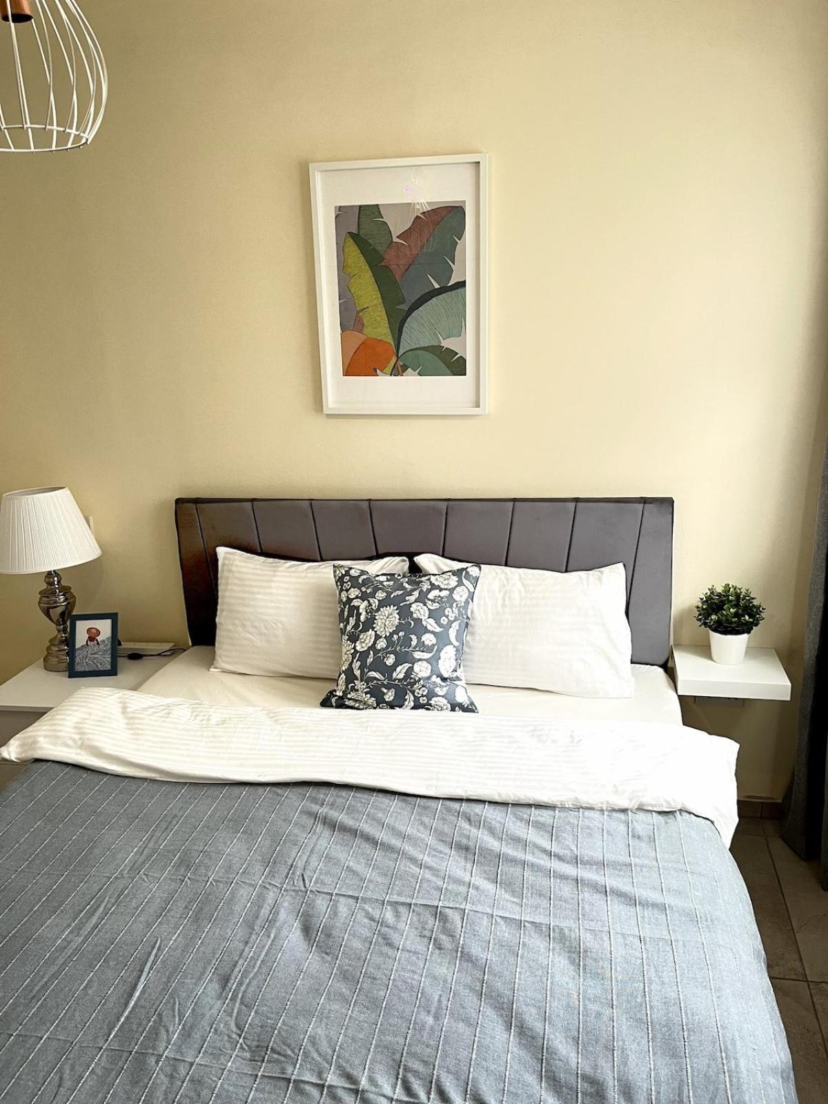 Weekend Apartments 3Br Кирения Екстериор снимка